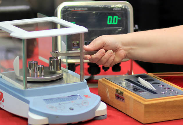 Industrial Scale Inc. | Ethernet Communication and Weighing Scales: The Benefits of Ethernet vs Traditional Communication Methods